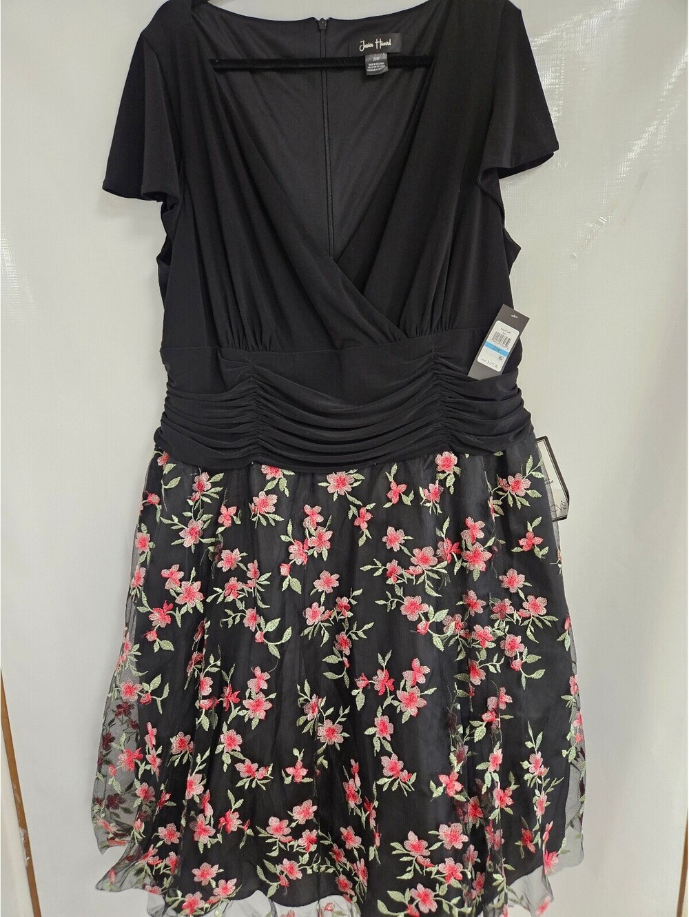 Jessica Howard Women's Plus Size 20W Black Floral Embroidered Dress